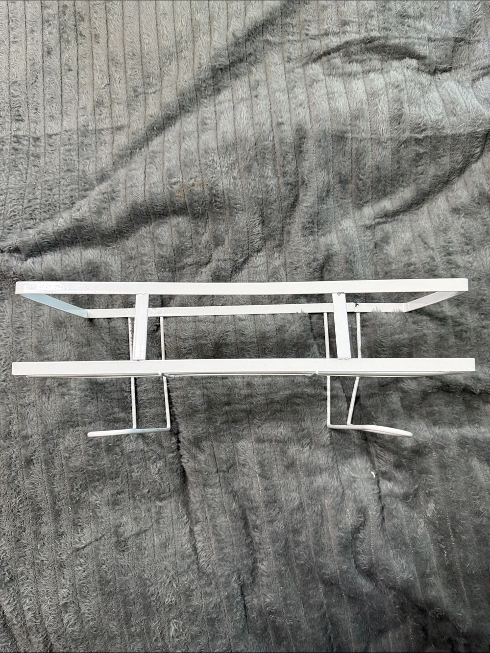White Over-The-Tub Bath Shelf - Sturdy Metal Rack